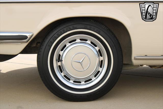 used 1971 Mercedes-Benz 250C car, priced at $14,500