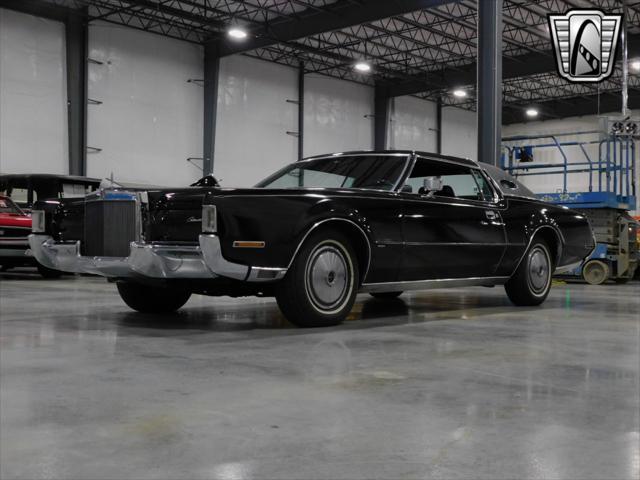 used 1972 Lincoln Continental car, priced at $19,000