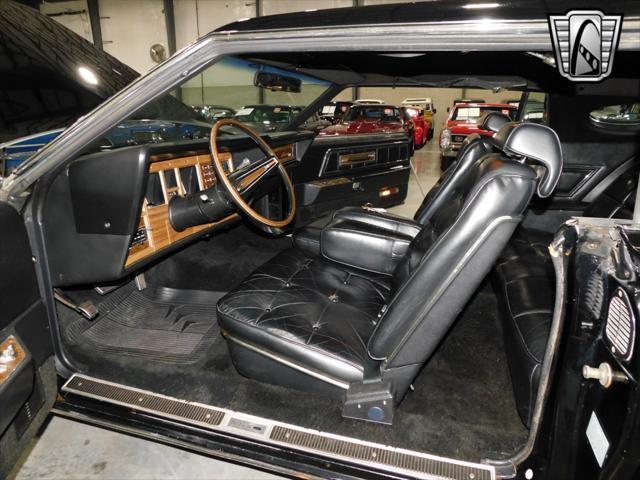 used 1972 Lincoln Continental car, priced at $19,000