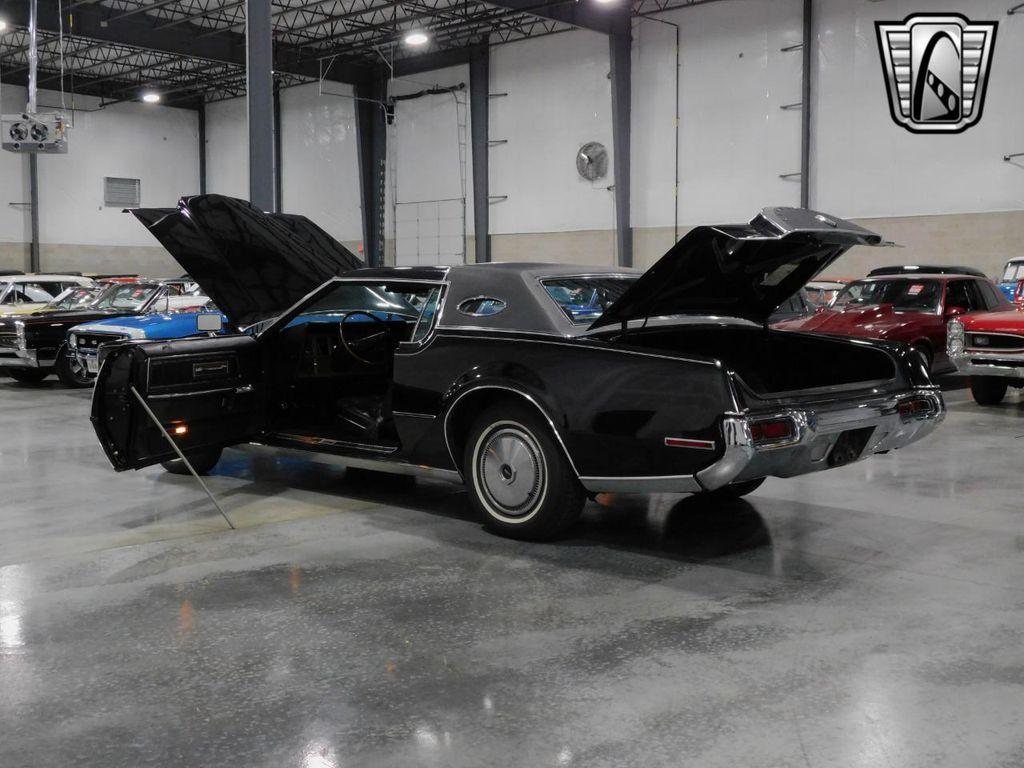 used 1972 Lincoln Continental car, priced at $15,500