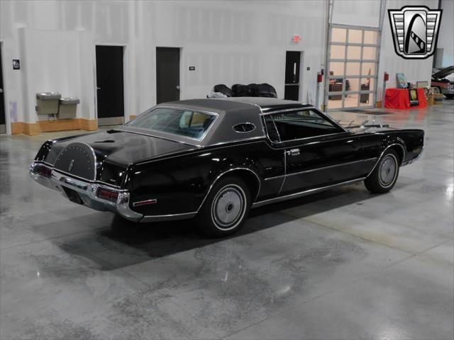 used 1972 Lincoln Continental car, priced at $19,000