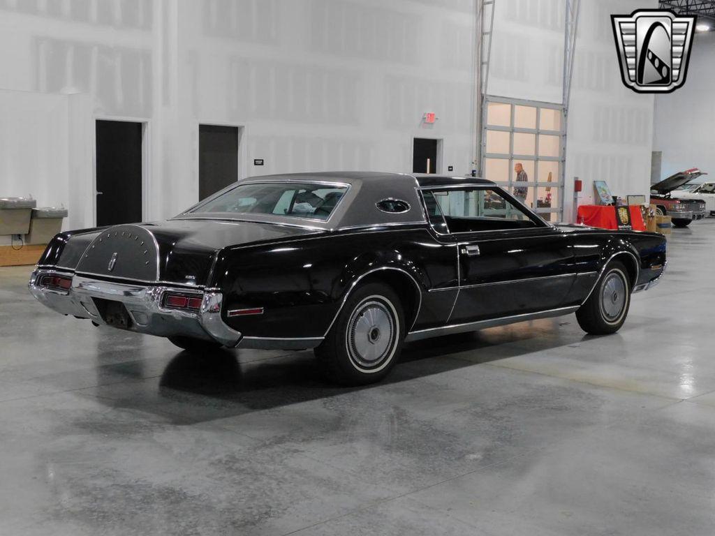 used 1972 Lincoln Continental car, priced at $15,500