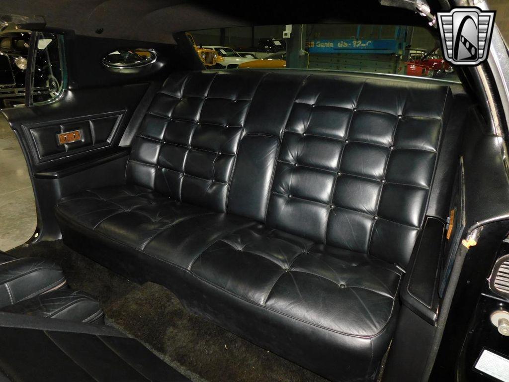 used 1972 Lincoln Continental car, priced at $15,500