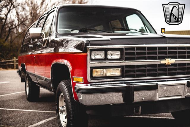 used 1991 Chevrolet Suburban car, priced at $53,000