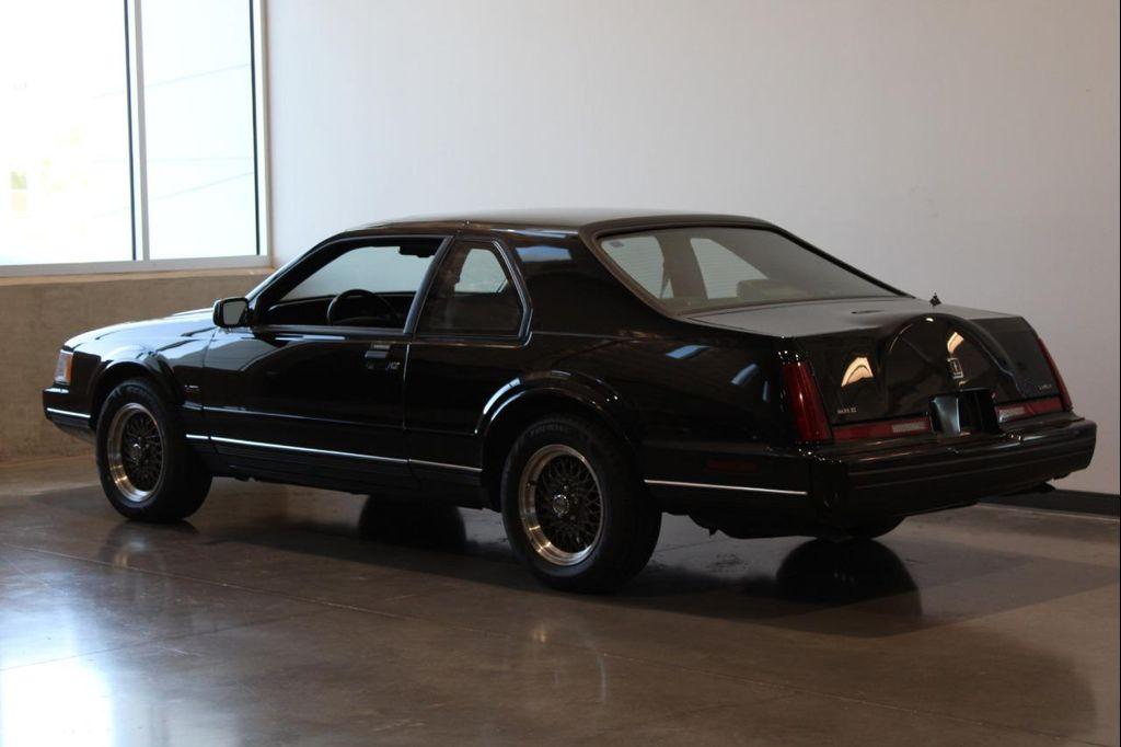 used 1991 Lincoln Continental car, priced at $15,500