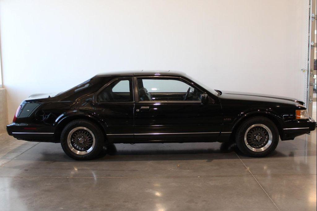 used 1991 Lincoln Continental car, priced at $15,500