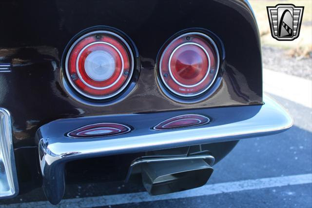 used 1971 Chevrolet Corvette car, priced at $68,000