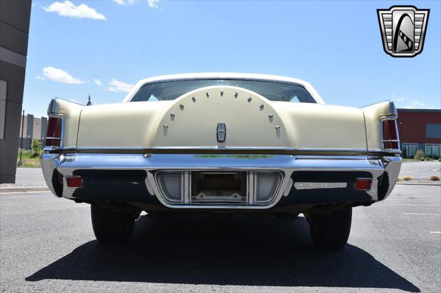 used 1970 Lincoln Continental car, priced at $16,500