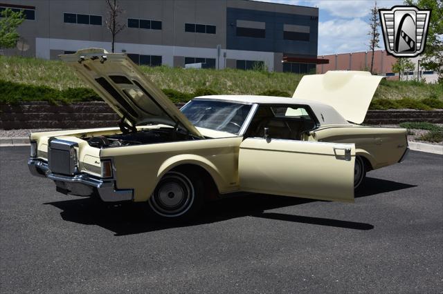 used 1970 Lincoln Continental car, priced at $16,500