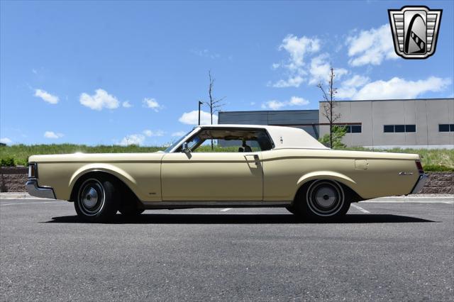 used 1970 Lincoln Continental car, priced at $16,500