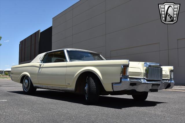 used 1970 Lincoln Continental car, priced at $16,500