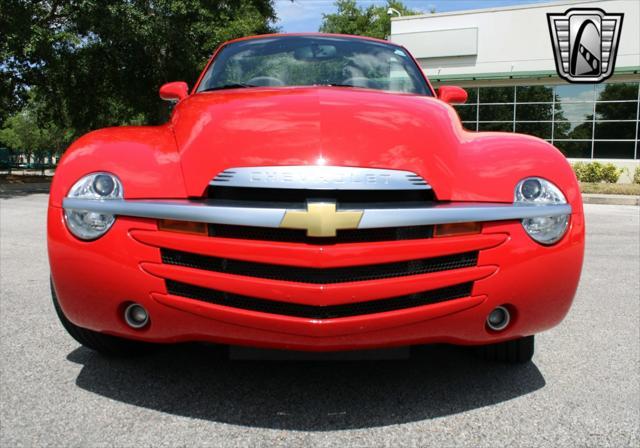 used 2004 Chevrolet SSR car, priced at $39,000