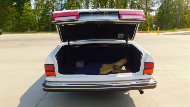 used 1989 Rolls-Royce Silver Spur car, priced at $33,000