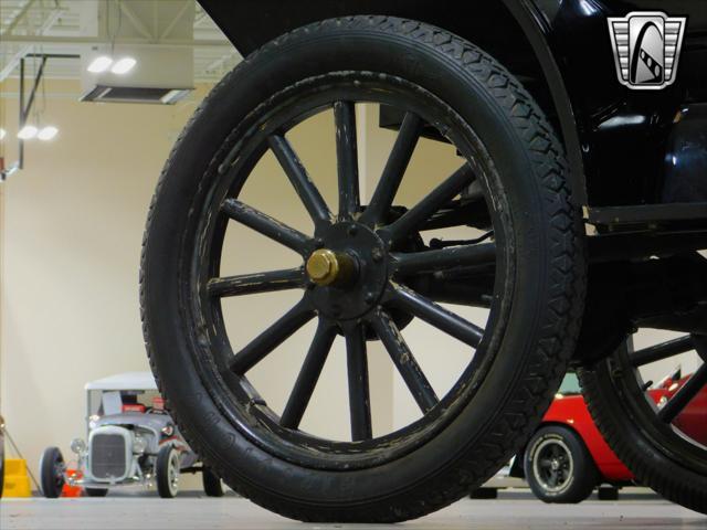 used 1914 Ford Model T car, priced at $25,000