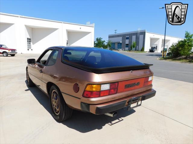 used 1988 Porsche 924 car, priced at $15,500