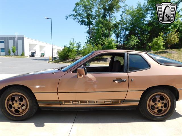 used 1988 Porsche 924 car, priced at $15,500