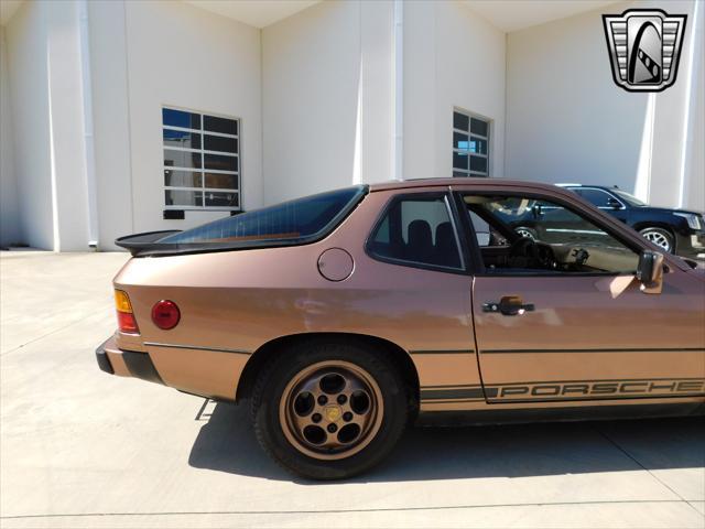 used 1988 Porsche 924 car, priced at $15,500