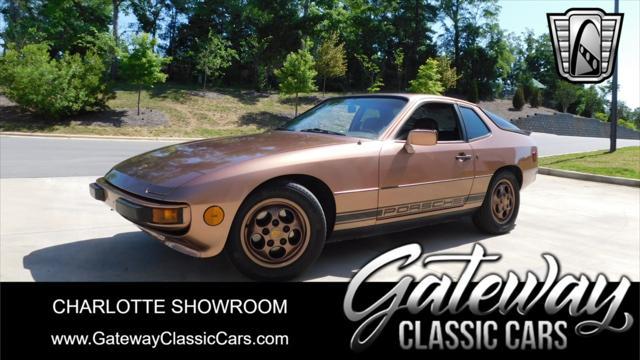 used 1988 Porsche 924 car, priced at $15,500