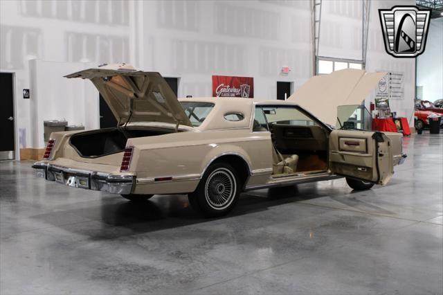 used 1978 Lincoln Continental car, priced at $17,000