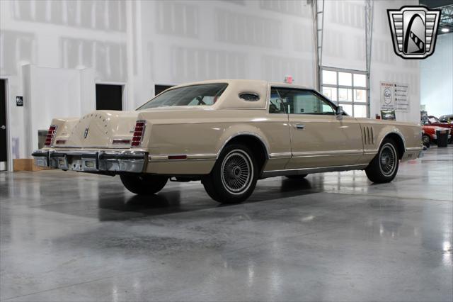 used 1978 Lincoln Continental car, priced at $17,000