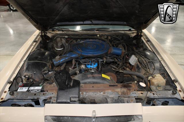 used 1978 Lincoln Continental car, priced at $17,000