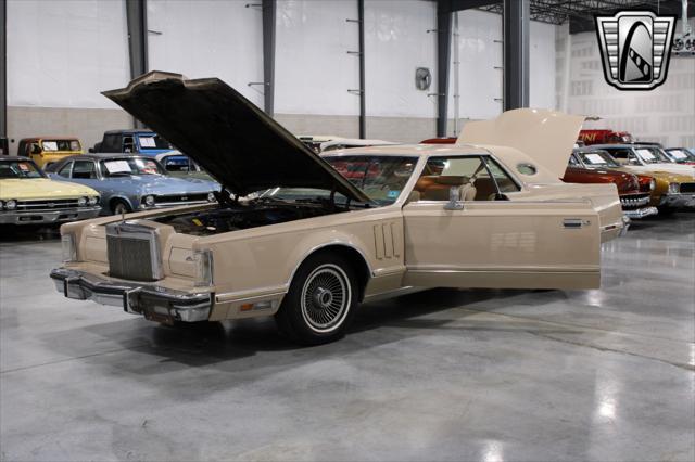 used 1978 Lincoln Continental car, priced at $17,000