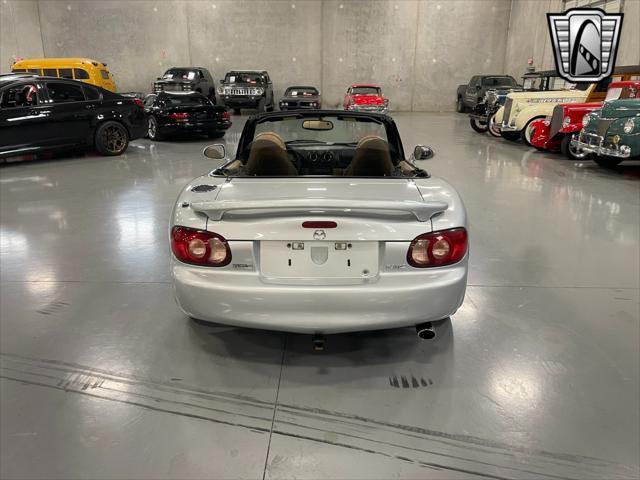 used 2001 Mazda MX-5 Miata car, priced at $10,000