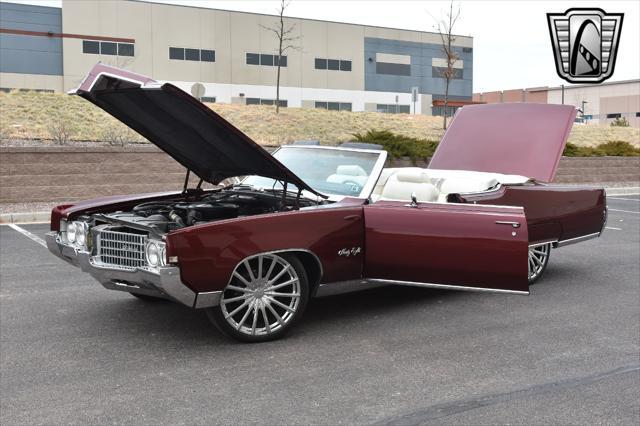 used 1969 Oldsmobile 98 car, priced at $35,000