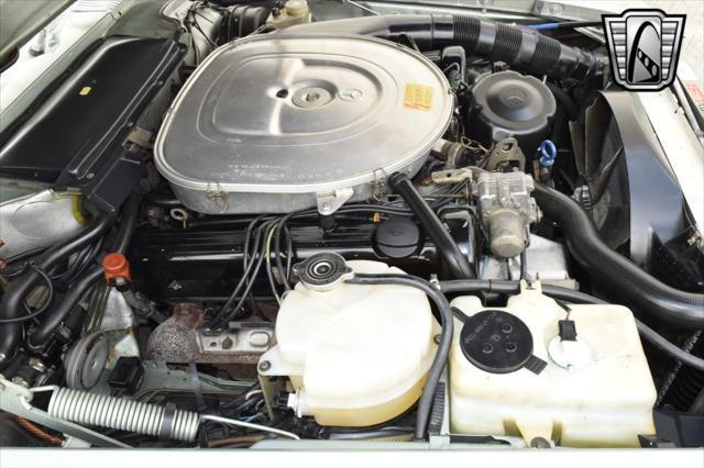 used 1988 Mercedes-Benz 560SL car, priced at $19,500