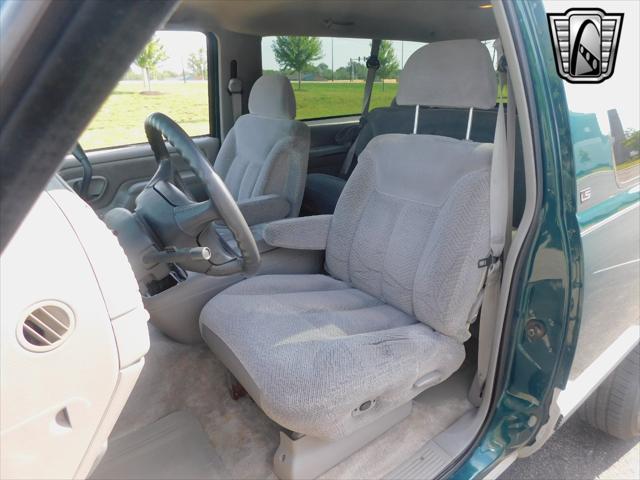 used 1996 Chevrolet Tahoe car, priced at $19,000