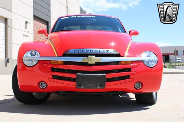 used 2004 Chevrolet SSR car, priced at $28,000