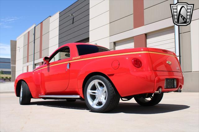 used 2004 Chevrolet SSR car, priced at $28,000