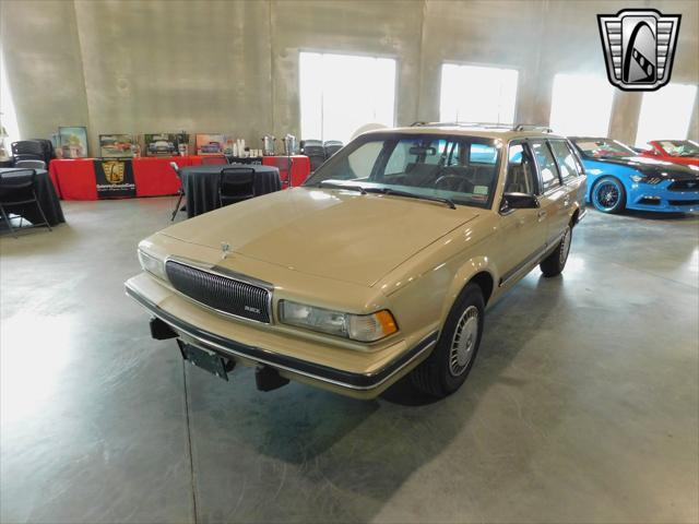 used 1995 Buick Century car, priced at $8,500