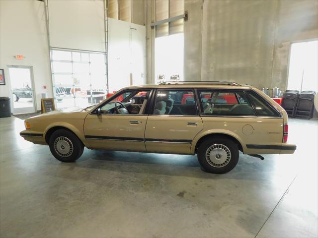 used 1995 Buick Century car, priced at $8,500