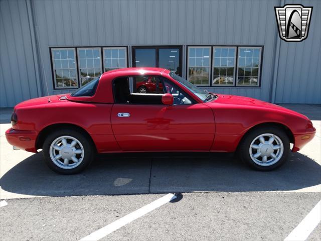 used 1990 Mazda MX-5 Miata car, priced at $17,500