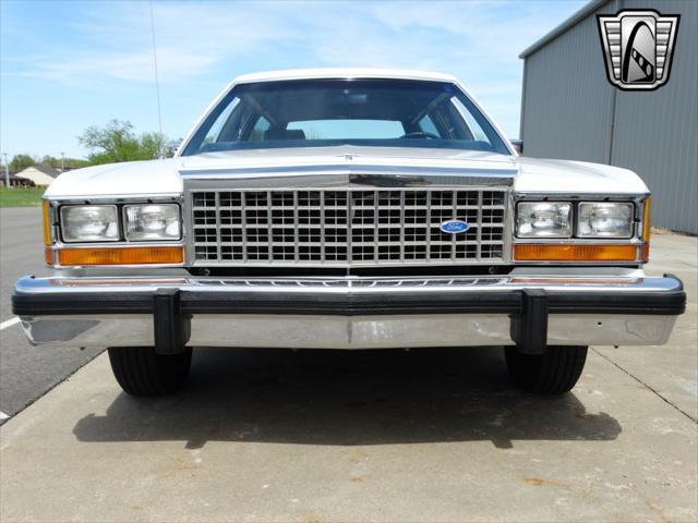 used 1985 Ford Crown Victoria car, priced at $19,000