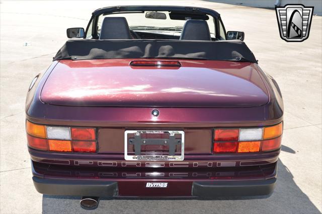 used 1990 Porsche 944 car, priced at $31,000