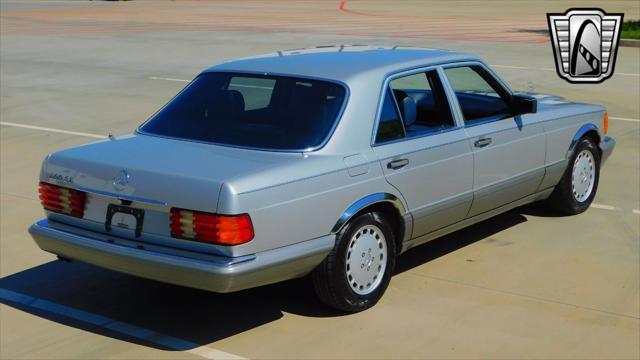 used 1990 Mercedes-Benz 300SE car, priced at $24,000
