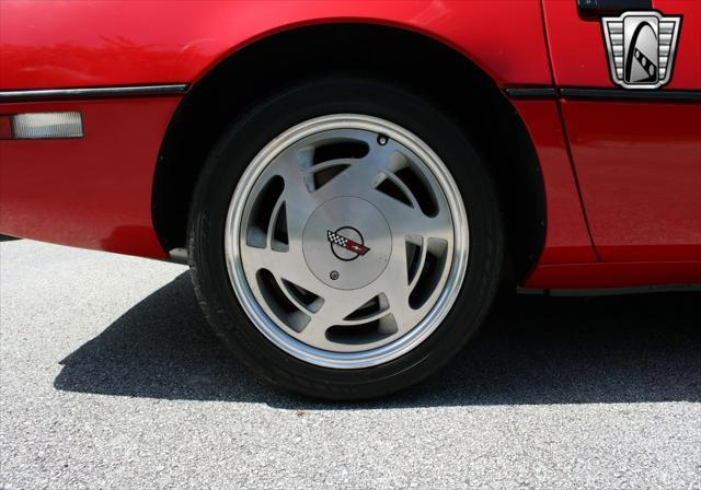 used 1988 Chevrolet Corvette car, priced at $10,000