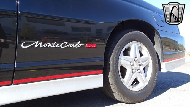 used 2002 Chevrolet Monte Carlo car, priced at $14,500