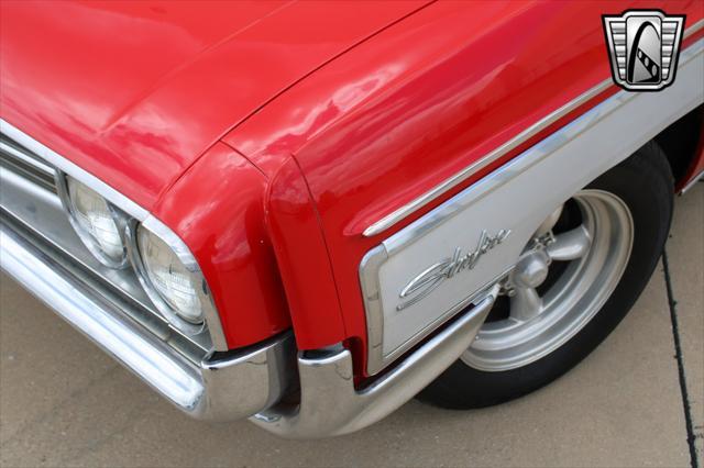 used 1962 Oldsmobile Starfire car, priced at $25,000