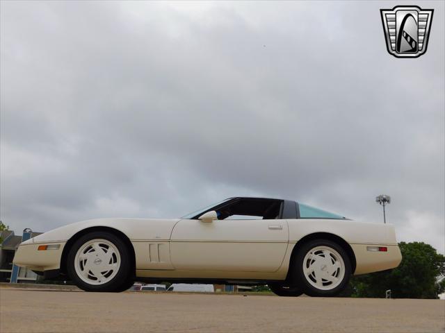 used 1988 Chevrolet Corvette car, priced at $28,000