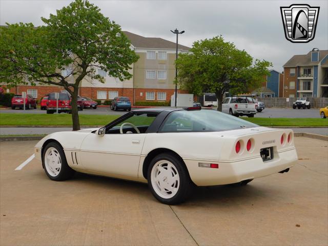 used 1988 Chevrolet Corvette car, priced at $28,000