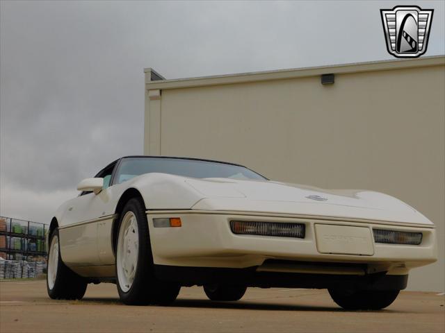 used 1988 Chevrolet Corvette car, priced at $28,000