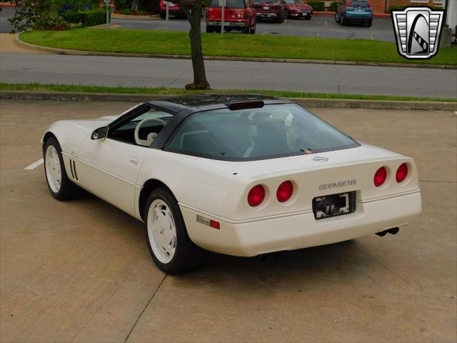 used 1988 Chevrolet Corvette car, priced at $28,000