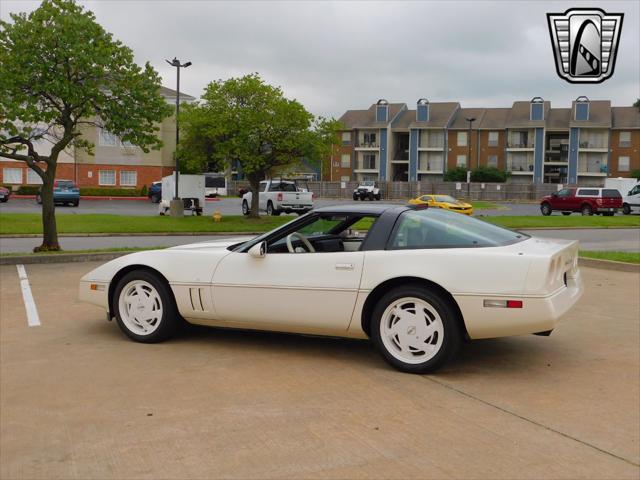 used 1988 Chevrolet Corvette car, priced at $28,000