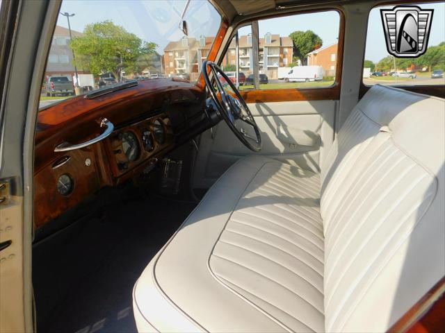 used 1954 Bentley R-Type car, priced at $65,000