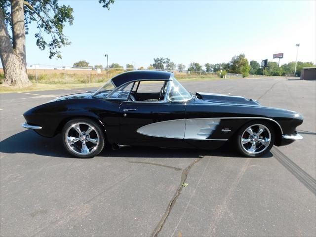 used 1961 Chevrolet Corvette car, priced at $129,000