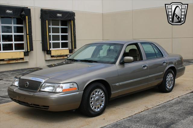 used 2004 Mercury Grand Marquis car, priced at $13,500