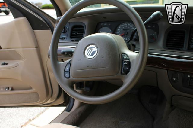 used 2004 Mercury Grand Marquis car, priced at $13,500